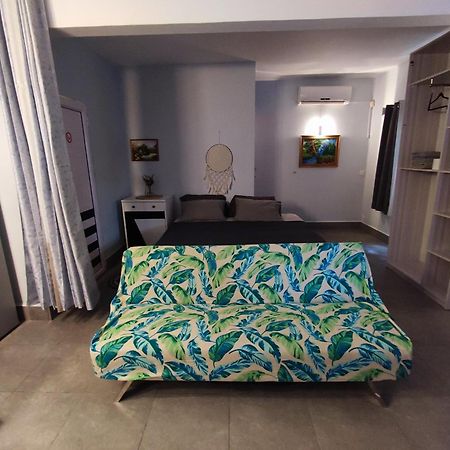 Piscines Privees Et Chauffees, Private Heated Pools Vila Grand Baie Exterior foto