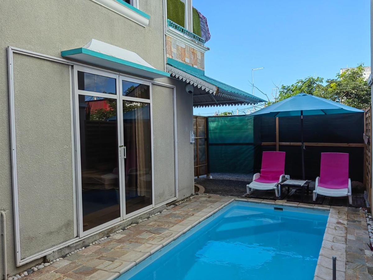 Piscines Privees Et Chauffees, Private Heated Pools Vila Grand Baie Exterior foto