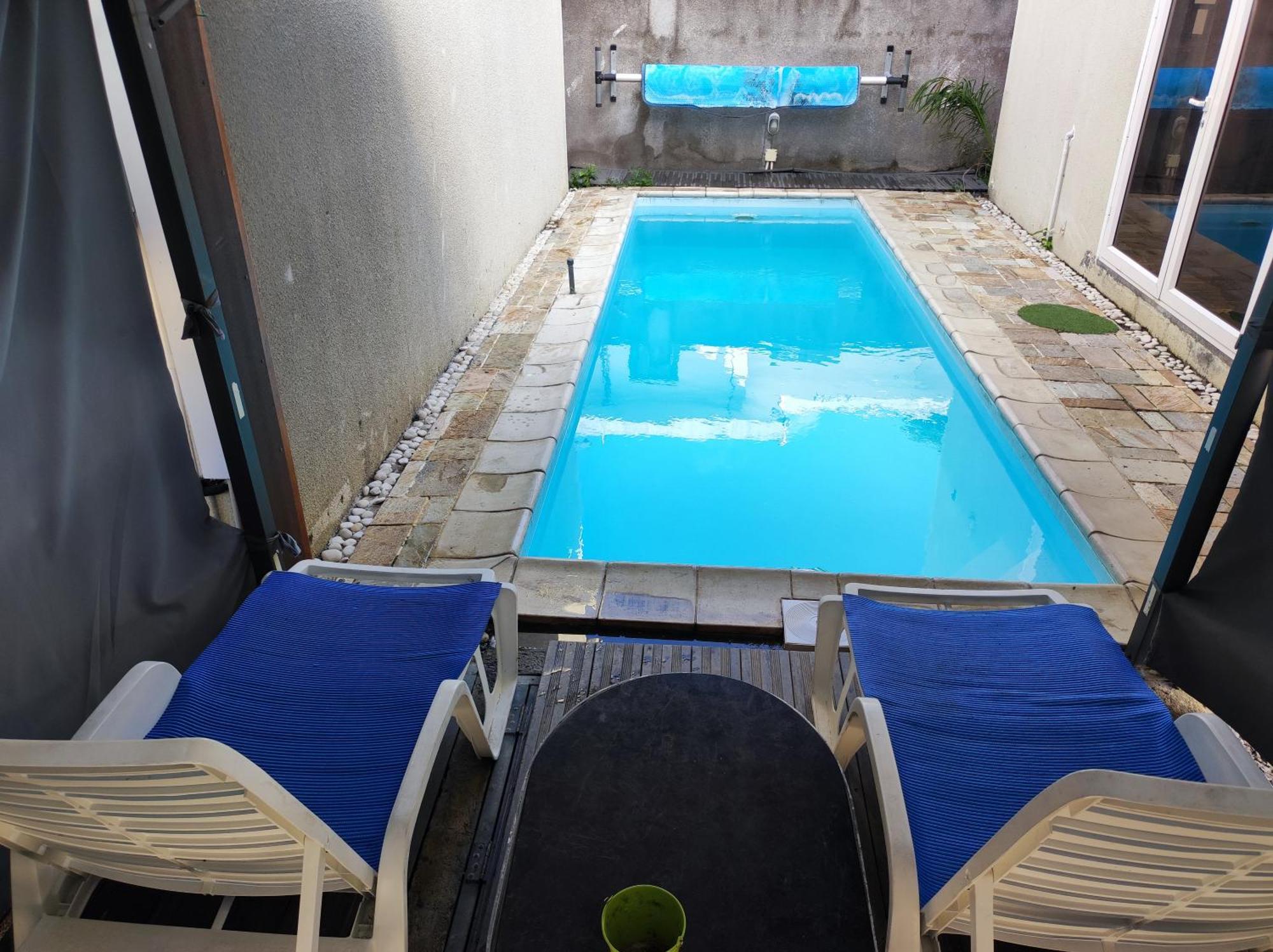 Piscines Privees Et Chauffees, Private Heated Pools Vila Grand Baie Exterior foto