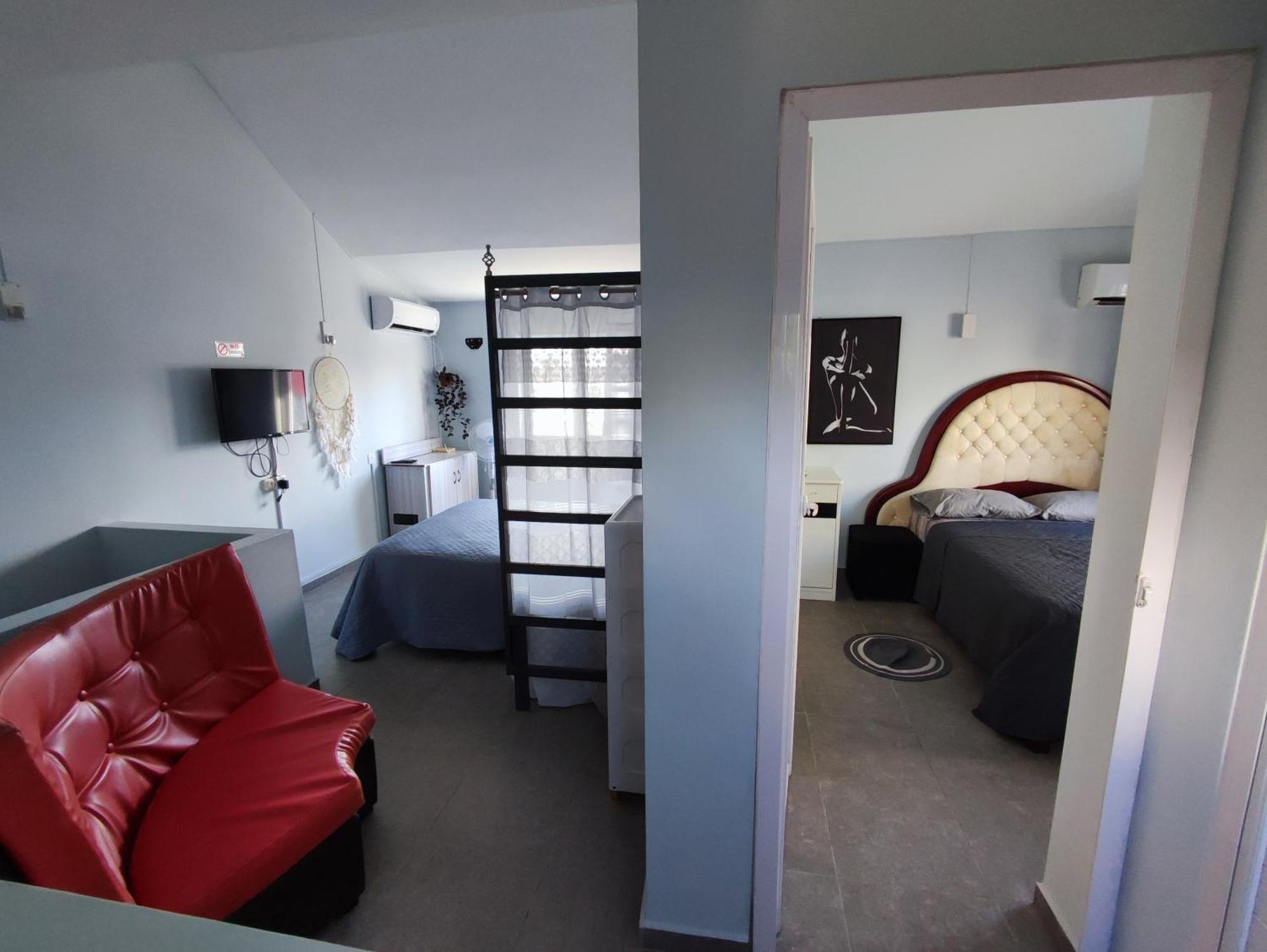 Piscines Privees Et Chauffees, Private Heated Pools Vila Grand Baie Exterior foto
